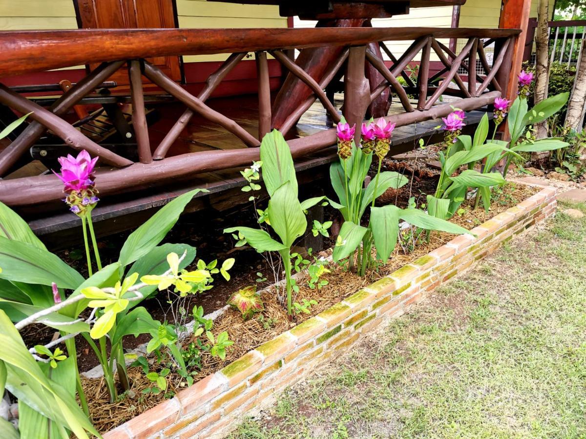 Star View Garden Villa Sai Yok Exterior photo